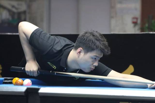 赛中树立了 赛中树立了