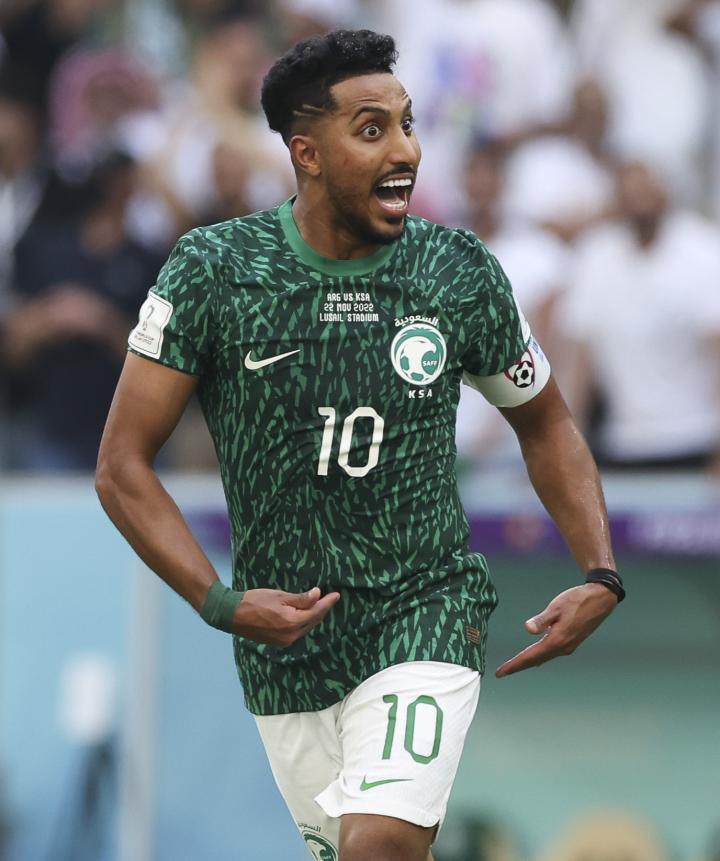 充满争议的 充满争议的