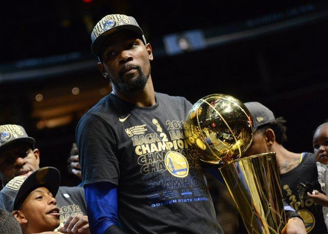 4亿欧元的 4亿欧元的